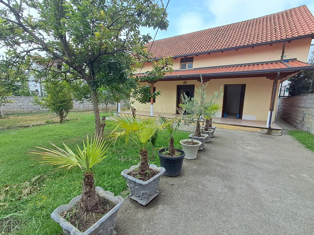 Private house for rent in Mark Lula, Shkodra | 350 m² 2