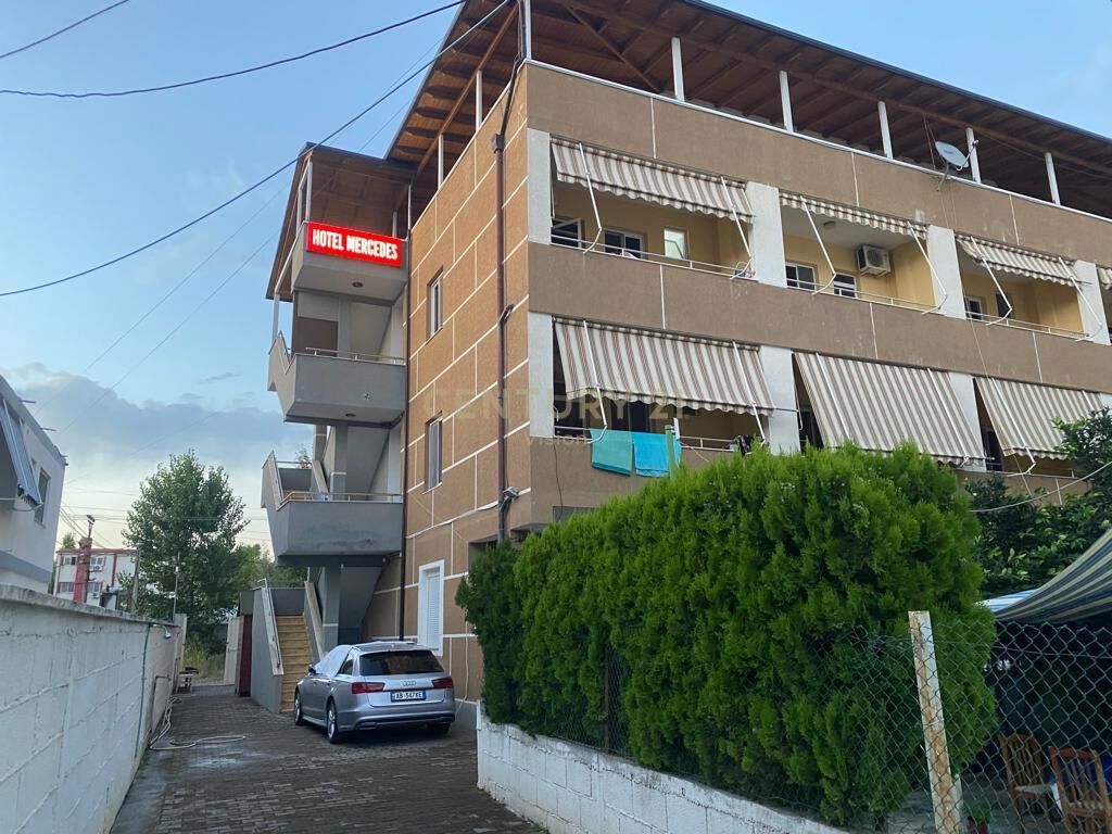 HOTEL FOR SALE IN THE CENTER OF VELIPOJE 1245 m²