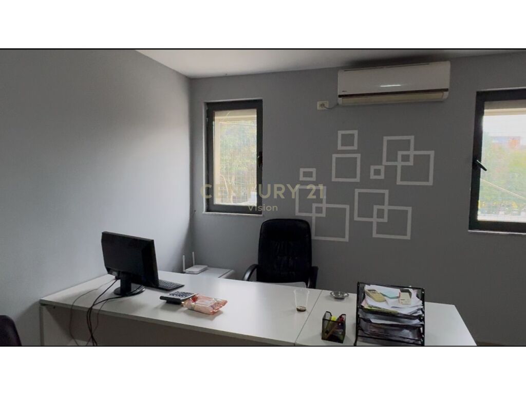 Multifunctional Space for Rent near Police, Shkodra. 4
