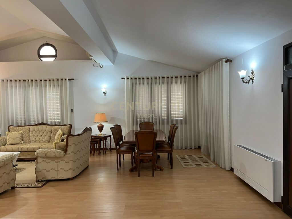 We rent the 3rd floor of a villa in the center of Shkodra!! 3