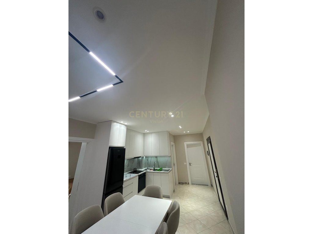 For sale 3+1+2 New building 6th floor
Area 135 m2 net
Modernly furnished in the center of Lezha
Price 165 million lek 3