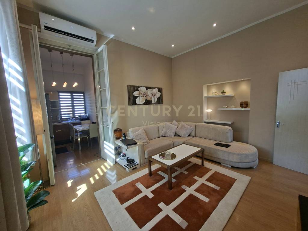 Apartment 2+1 for sale on Pogej Rus Street, second floor