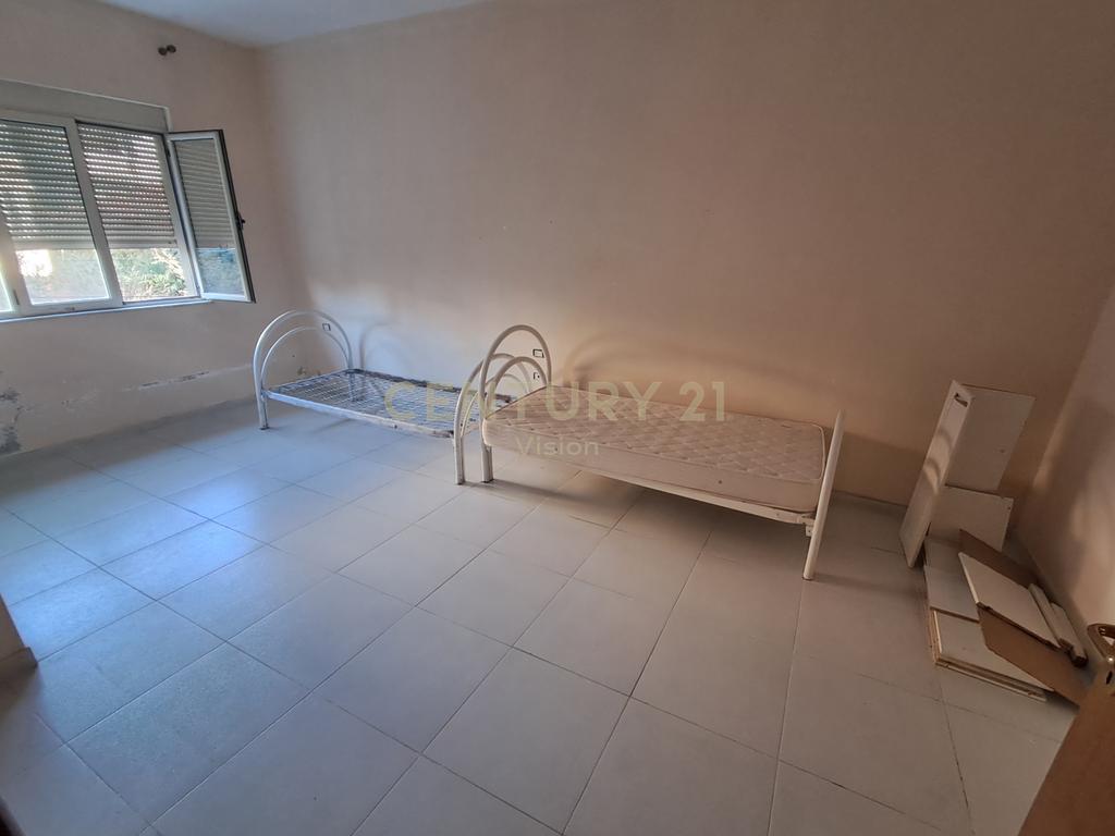 Apartment 2+1+2 for sale, Dervishbeg Bridge, Shkoder - 111 m2 3