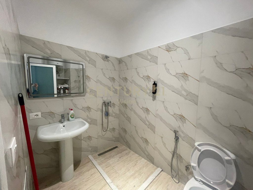 Studio apartment for rent near the hospital, Shkoder 3
