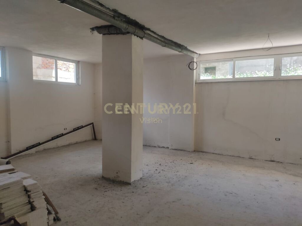 Ambient business for rent near Rruga e Gjanë, Shkodër | 191 m² 3