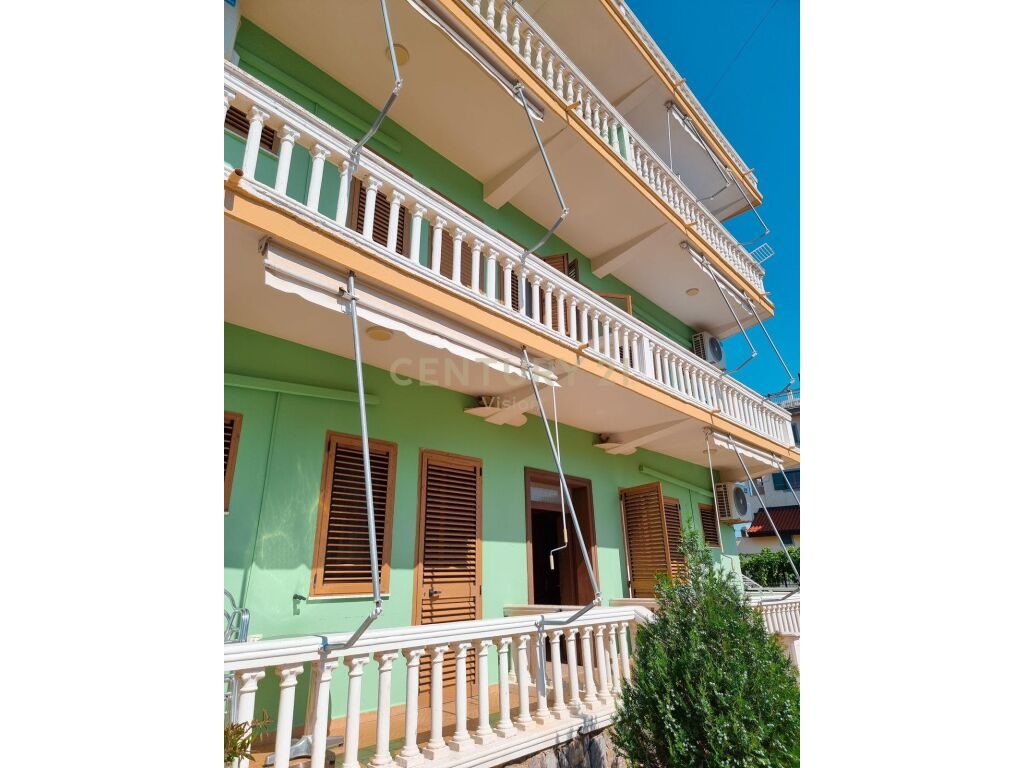 STATE HOTEL IN VELIPOJE - 325 m²