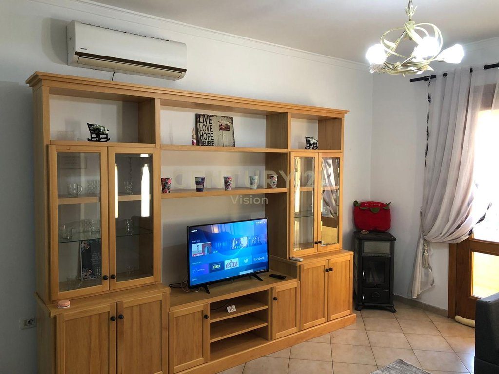 2+1 Apartment for Rent Near the Great Church of Shkodra 3