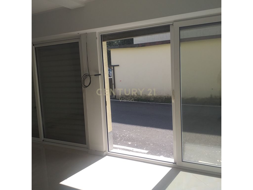 BUSINESS ENVIRONMENT FOR RENT 4
