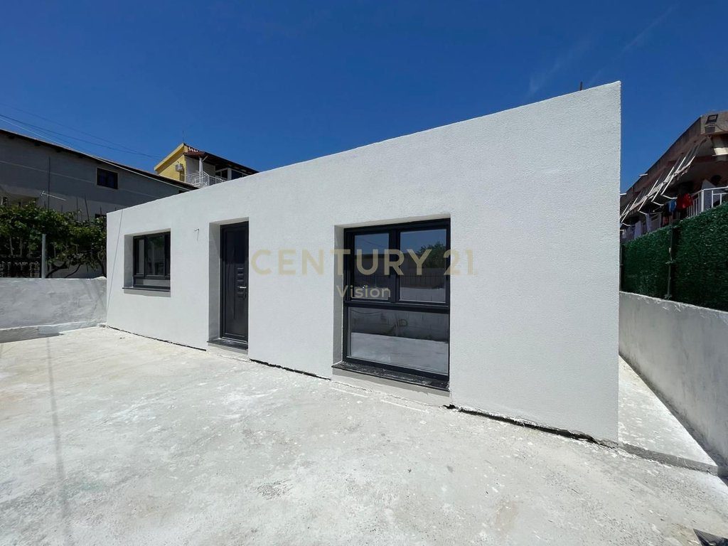 Private house 2+1 for sale in the Center of Velipoja, Shkoder - €170,000 | 123 m²
