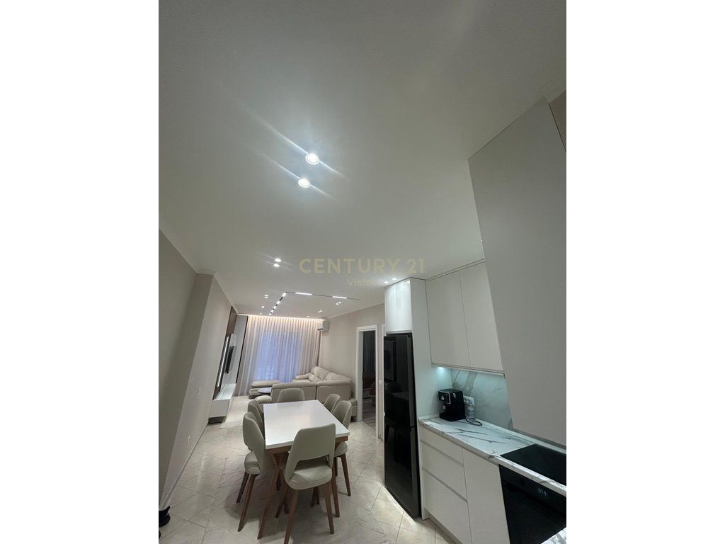 For sale 3+1+2 New building 6th floor
Area 135 m2 net
Modernly furnished in the center of Lezha
Price 165 million lek