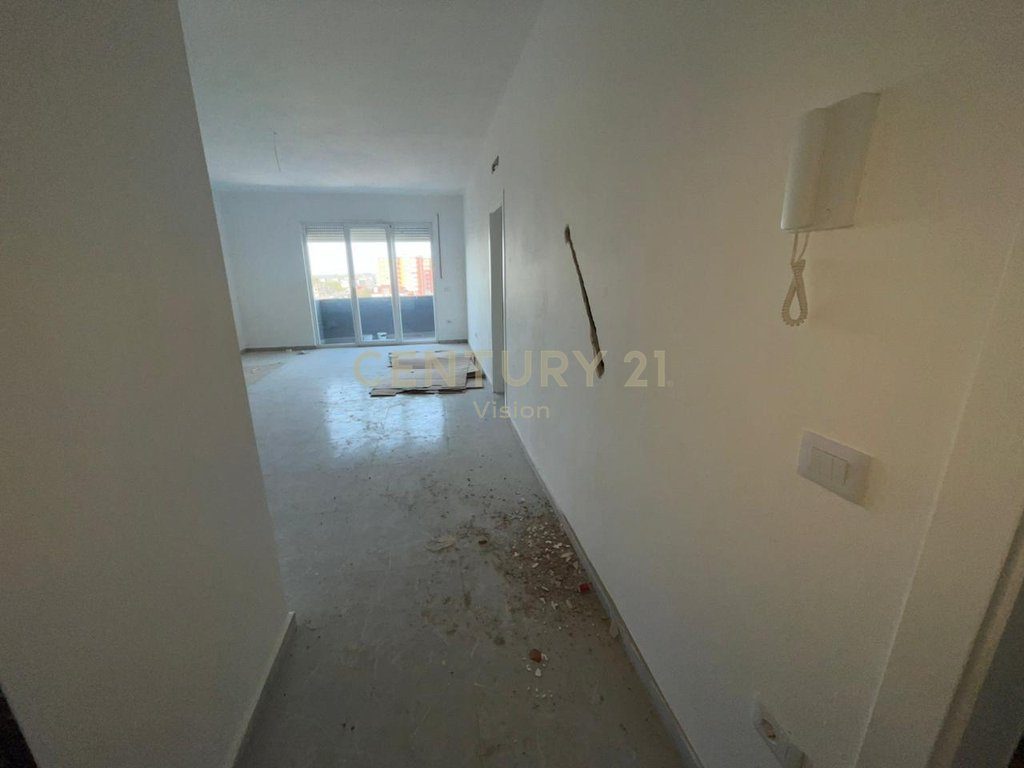 Apartment for sale 3+1+2 near Prek Cali Square, Shkodra 4