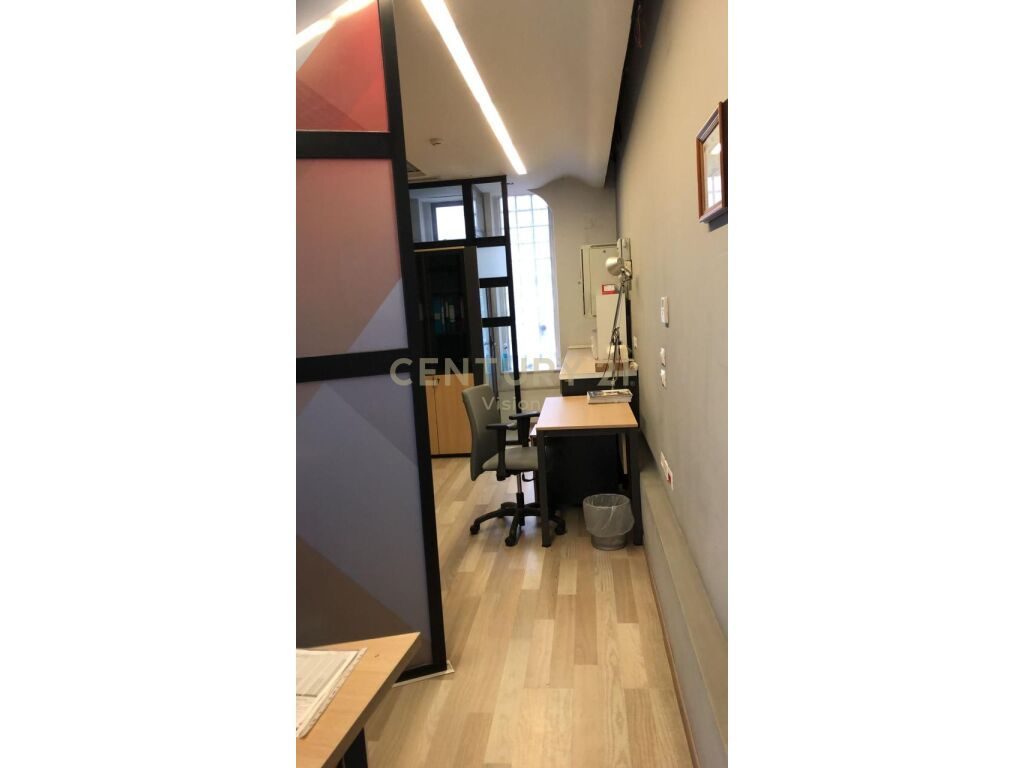 Business premises for Rent in Parrucë, Shkodër - 32 m² 1