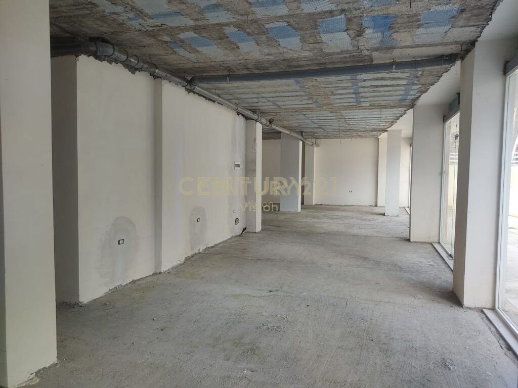 Ambient business for rent near Gjanë Street, Shkodër | 151 m²