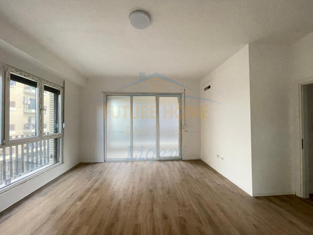 Shitet, Apartament 3+1, Fusha e Aviacionit 3