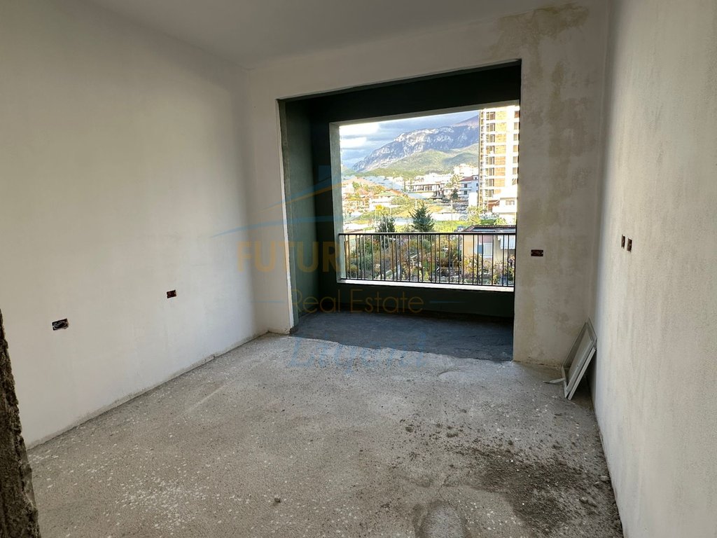 Shitet, Apartament 2+1+2, '' Splendor '' Residence, Porcelan. 4