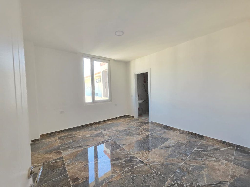 SHITET APARTAMENT PENTHOUSE 2+1 SHENGJIN 2