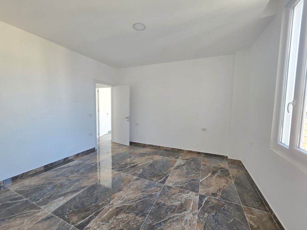 SHITET APARTAMENT PENTHOUSE 2+1 SHENGJIN