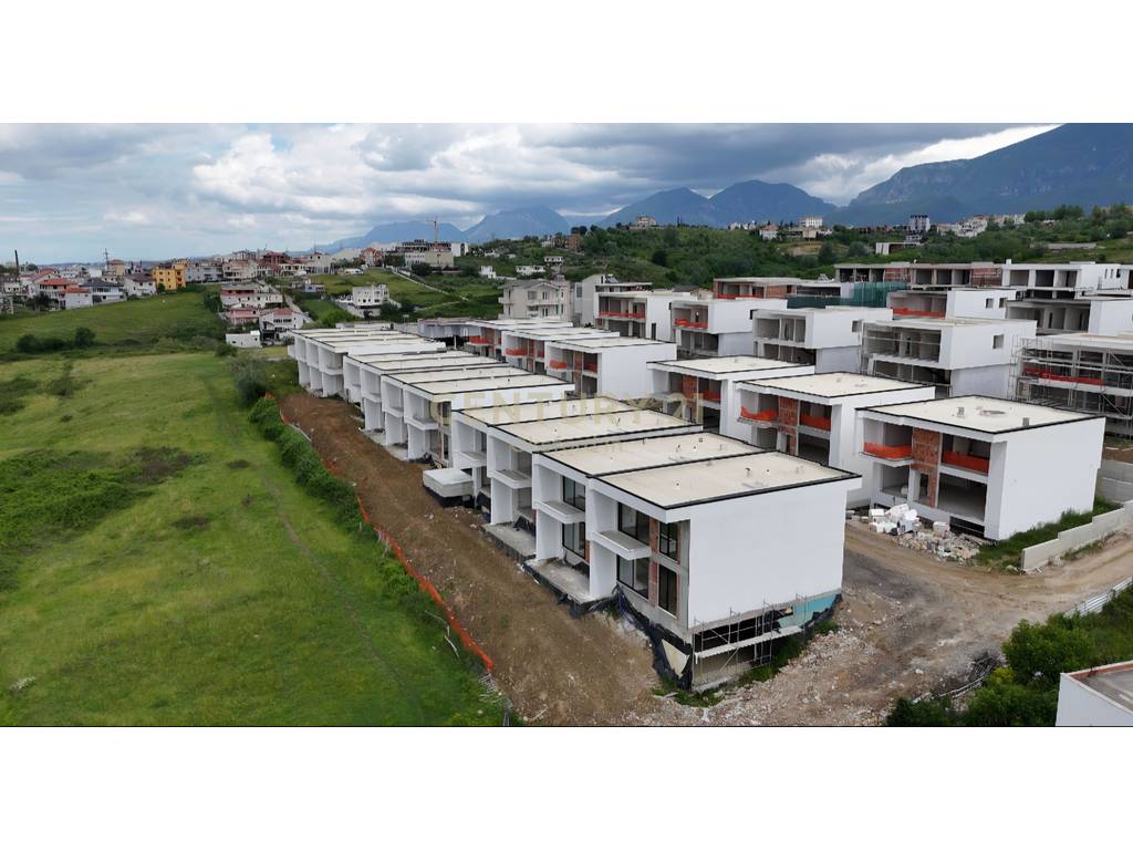SHITET VILE EKSKLUZIVE TE KOMPLEKSI "SIAR" , LIQENI FARKES, TIRANE