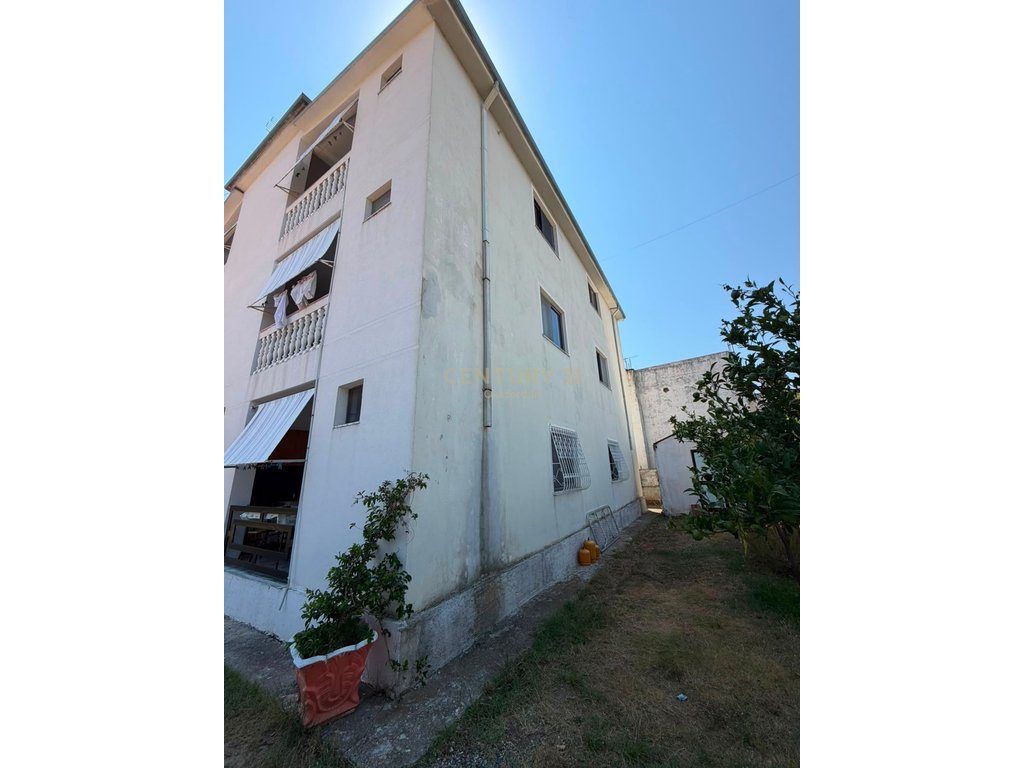 EKSKLUZIVE,HOTEL 3-KATËSH PËR SHITJE NË VELIPOJË 4