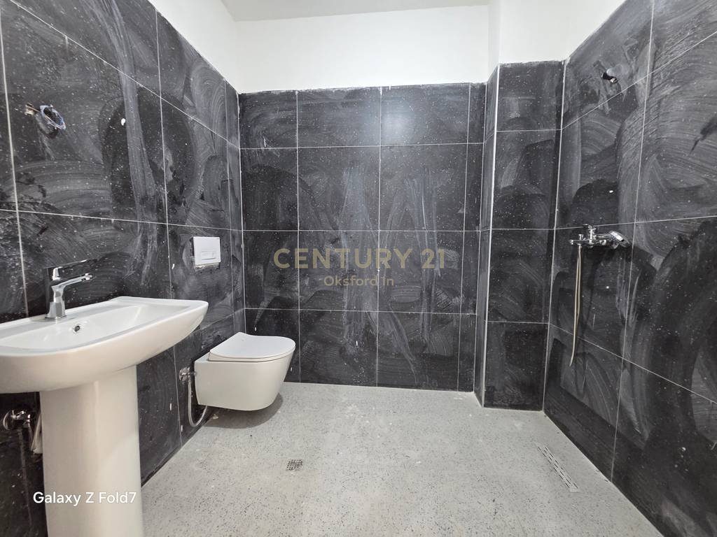 APARTAMENT PER SHITJE 2+1 TE RANA HEDHUN , SHENGJIN 4