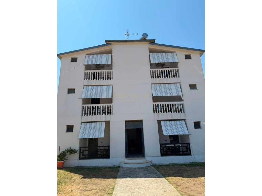 EKSKLUZIVE,HOTEL 3-KATËSH PËR SHITJE NË VELIPOJË
