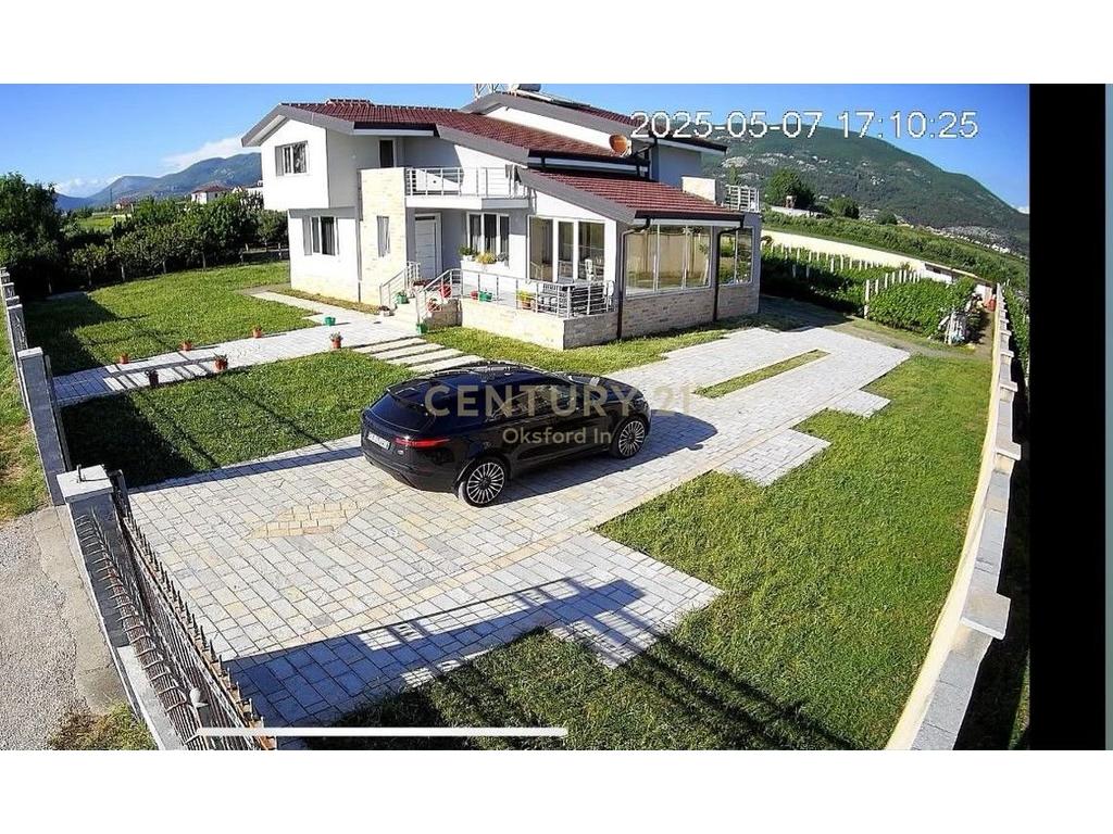SHITET VILË MODERNE + TRUALL NË GAJUSH, LEZHË