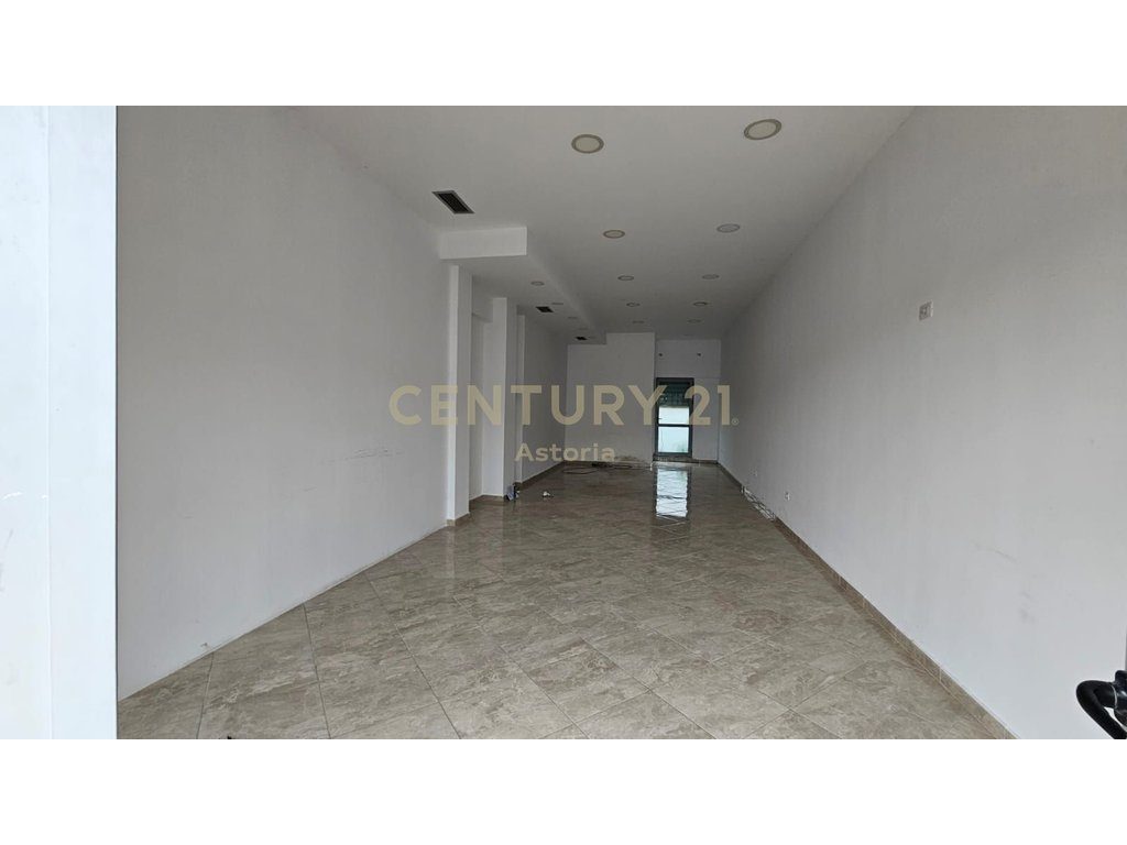 Unit for sale near the Blue Mosque, Linz.
