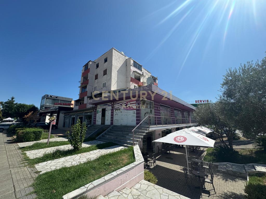 Commercial unit for sale at the entrance of Elbasan, near the Luleve roundabout 3