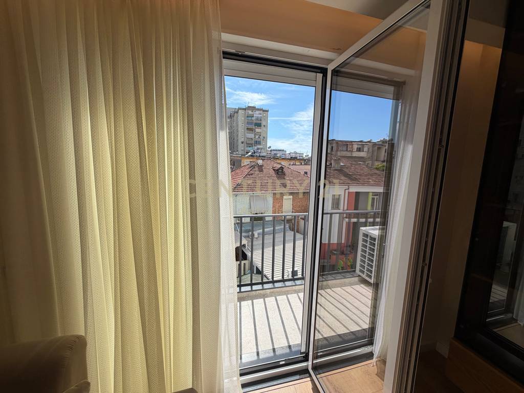Apartment 2+1+2 for Rent – Barricades Street 4