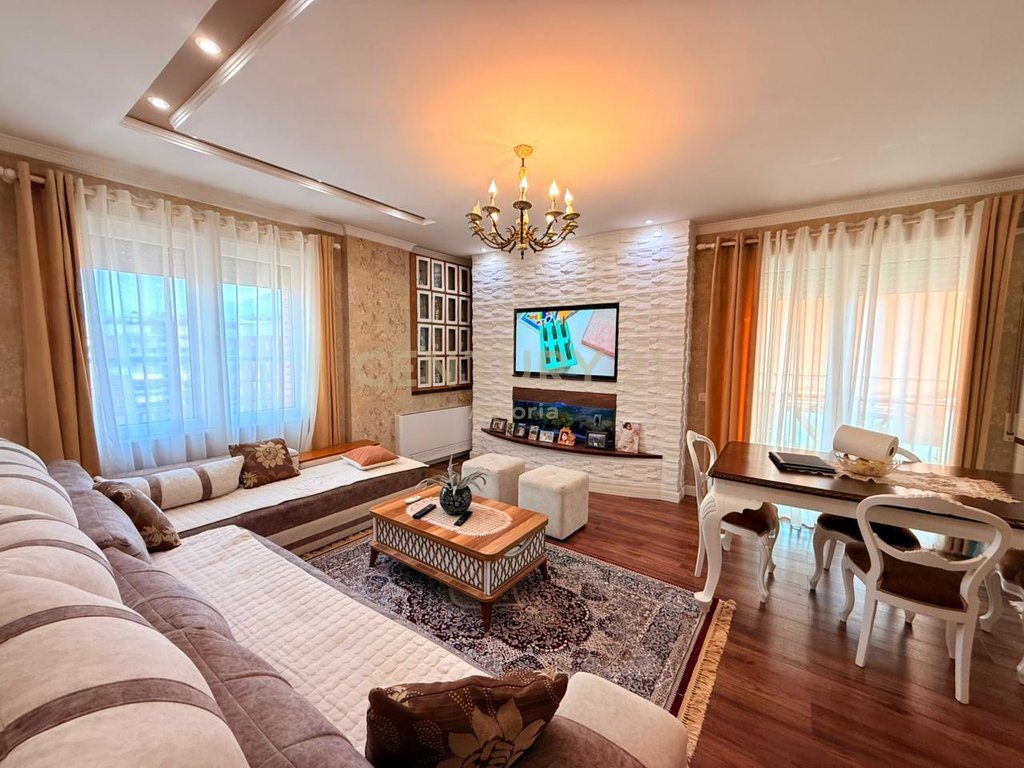 Apartment 2+1+2+parking space for sale in the Sima Com complex, New Ring Road.