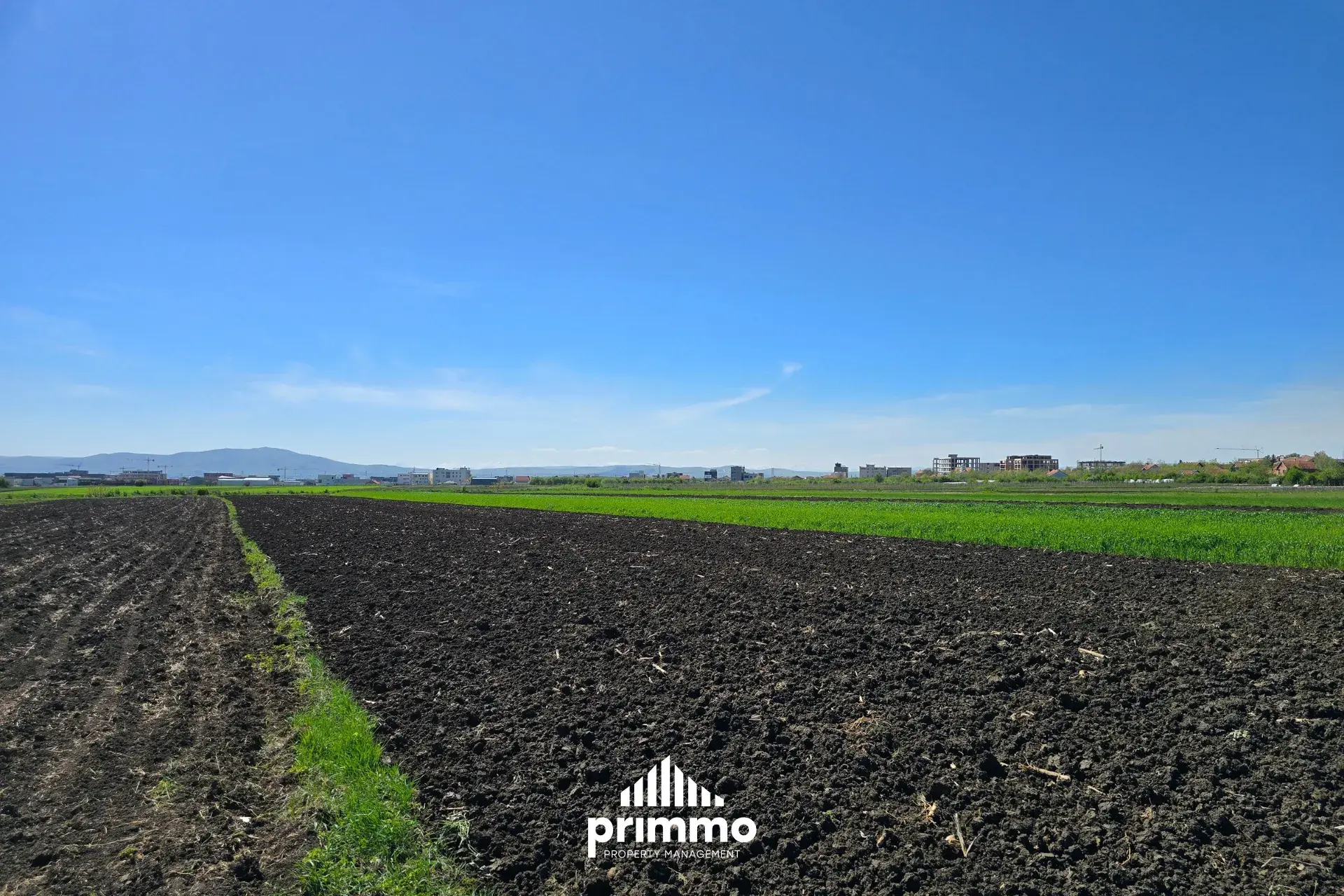 Residential Plot • 42ar