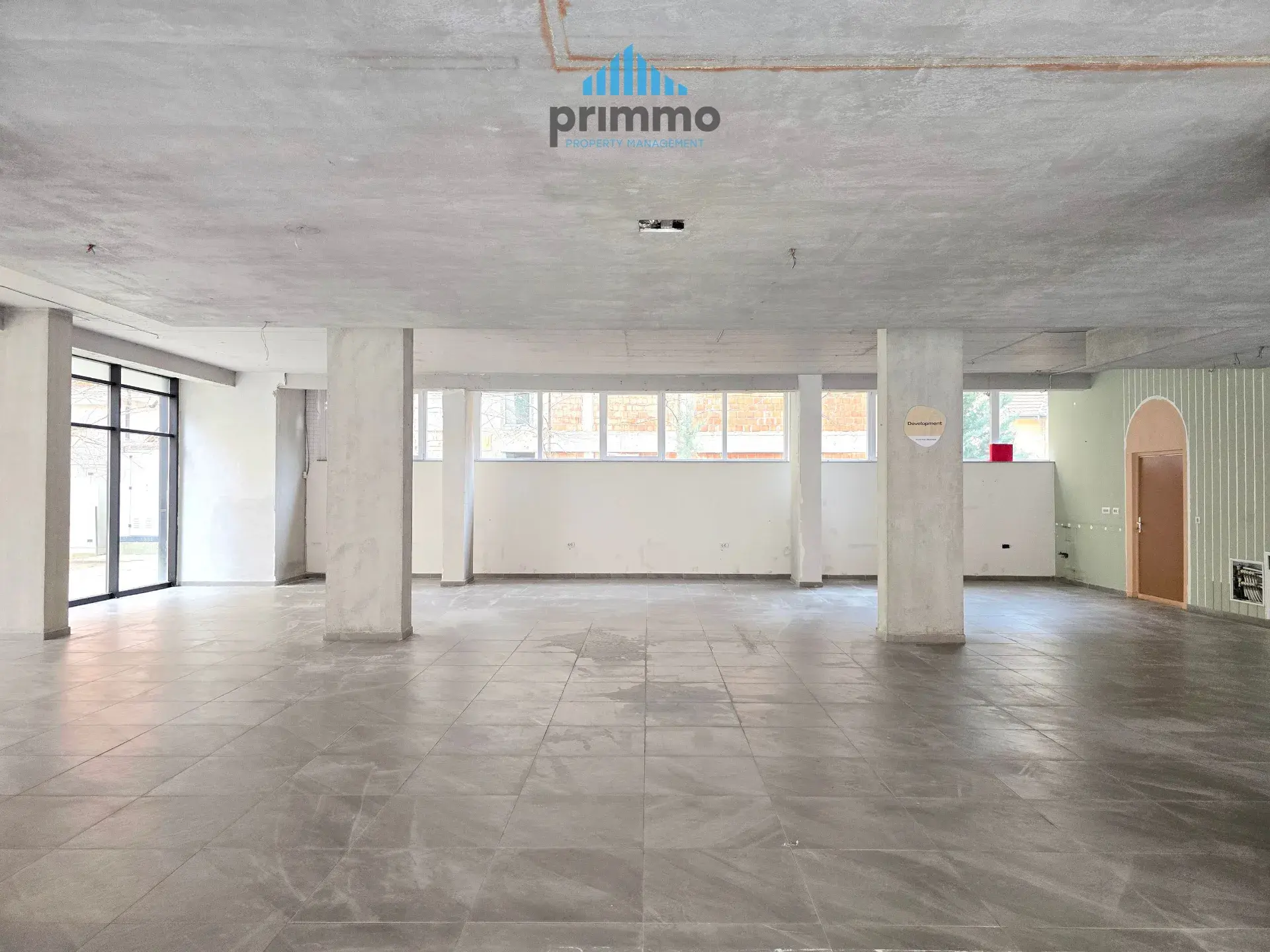 Lokal / Zyrë • 400m2