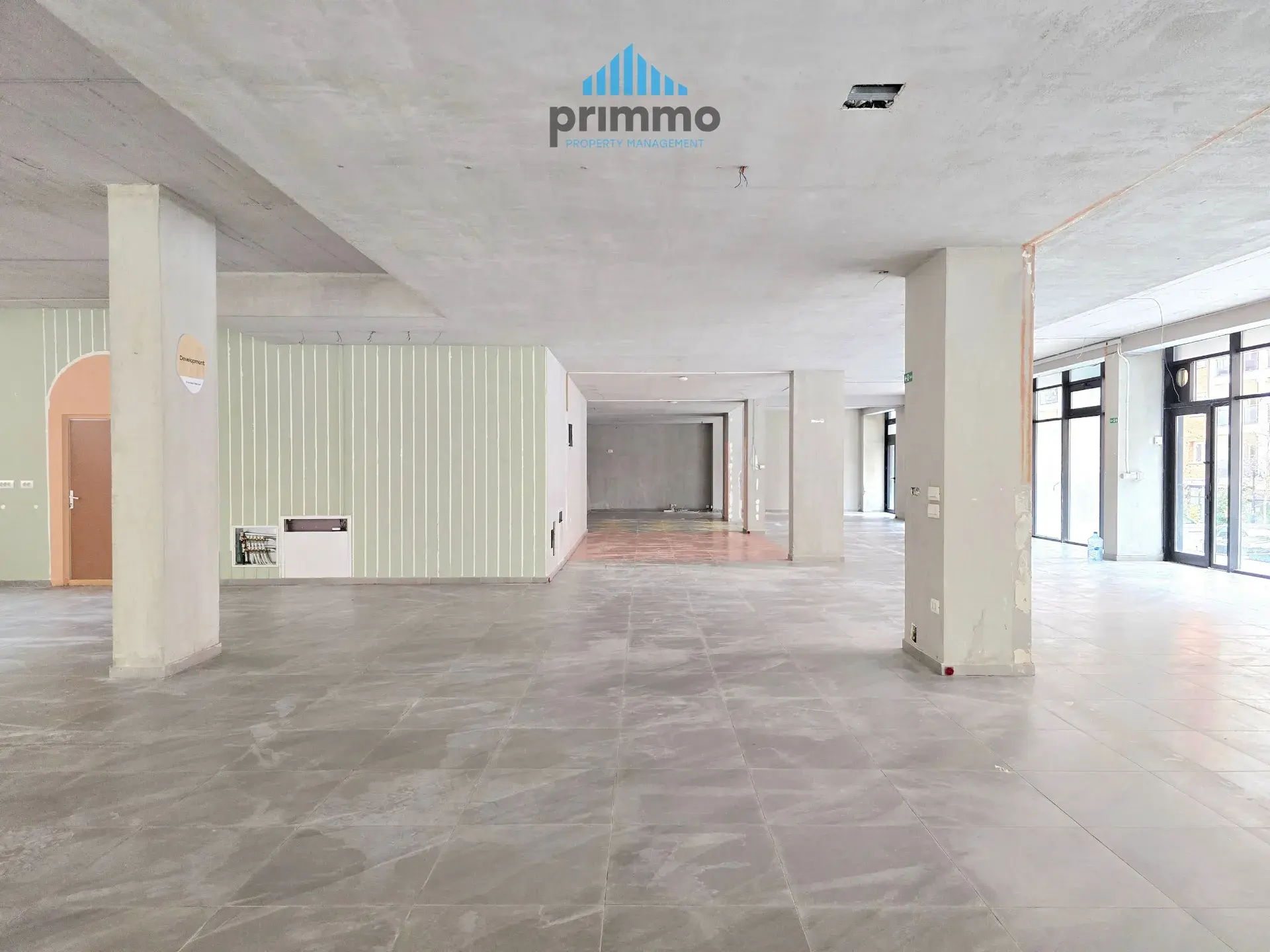 Lokal / Zyrë • 400m2 2