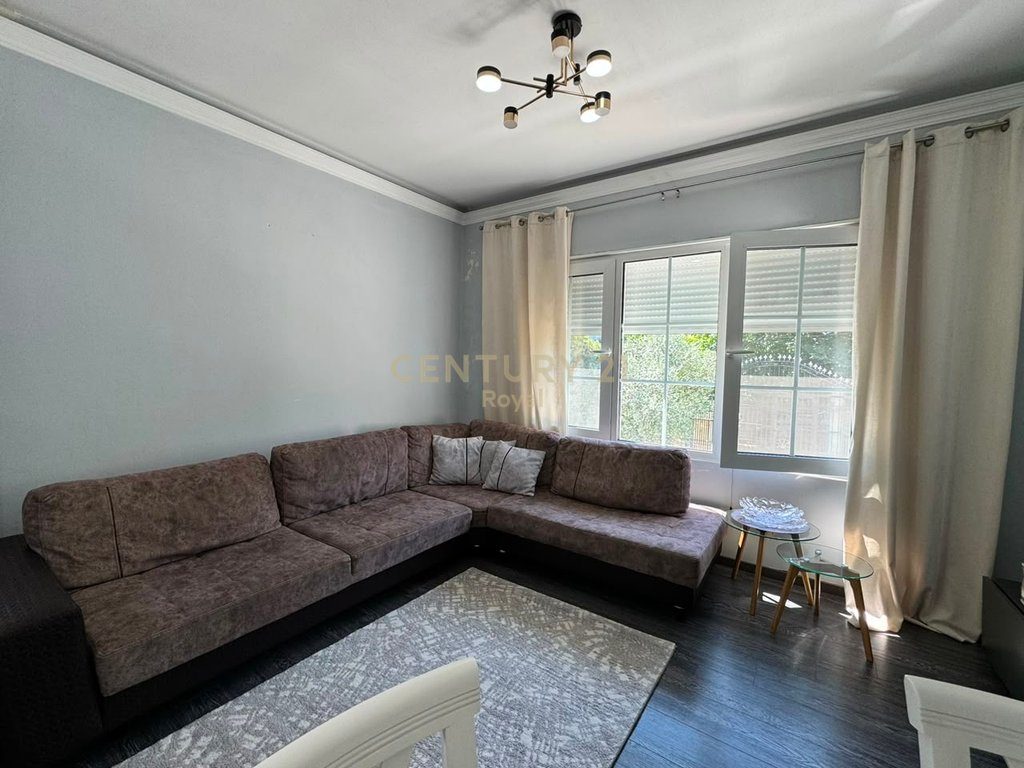 Jepet me qira duplex 1+1+2 + Post Parkimi Me Qira në Sauk i Ri, Liqeni i Farkës 3