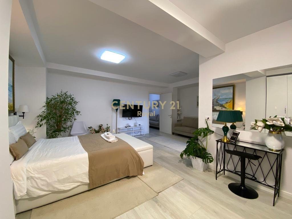 SHITET APARTAMENT 1+1 NE BLLOK PRANE LIBRIT UNIVERSITAR 4
