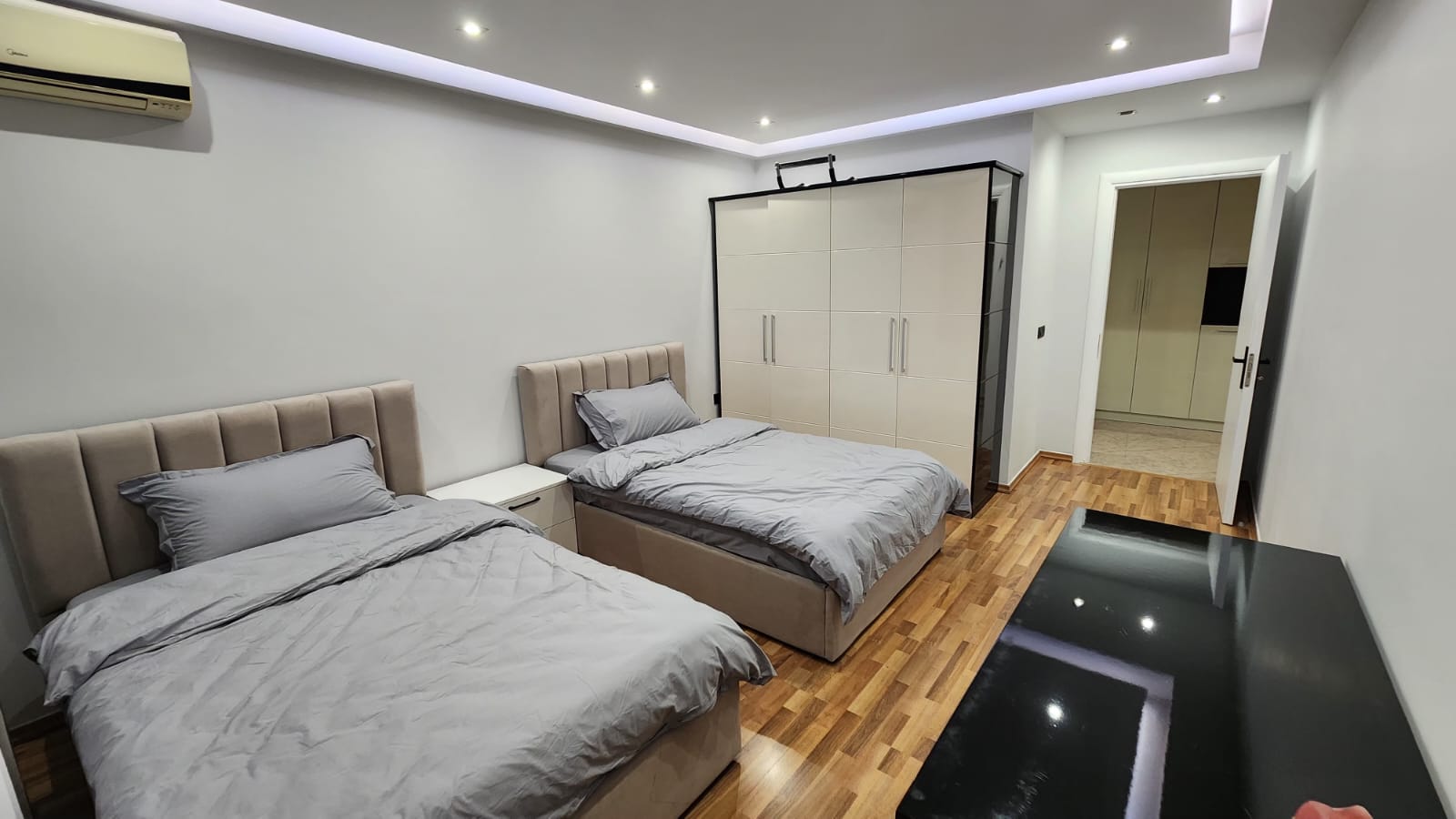 Jepet apartament 2+1+2 me qira – ngjitur me Ambasadën Amerikane ! 4