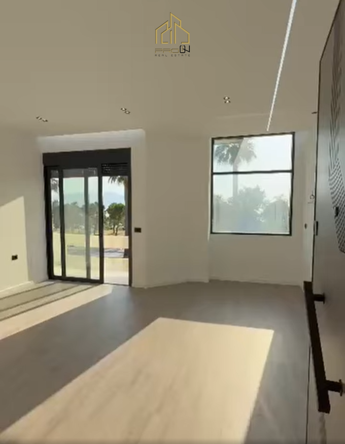 SUPER APARTAMENTE NË SHITJE – VLORË-LUNGOMARE , NË VIJË TË PARË 2