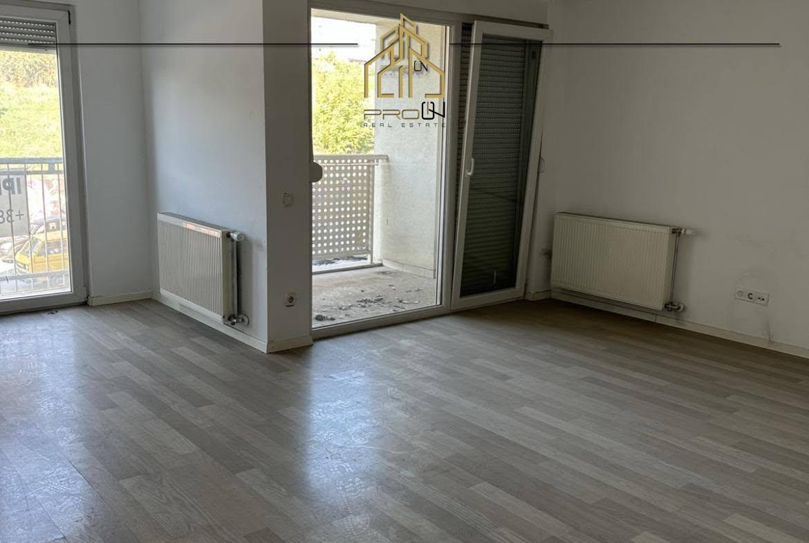 Banesë / Zyre me qira – Rruga B 4