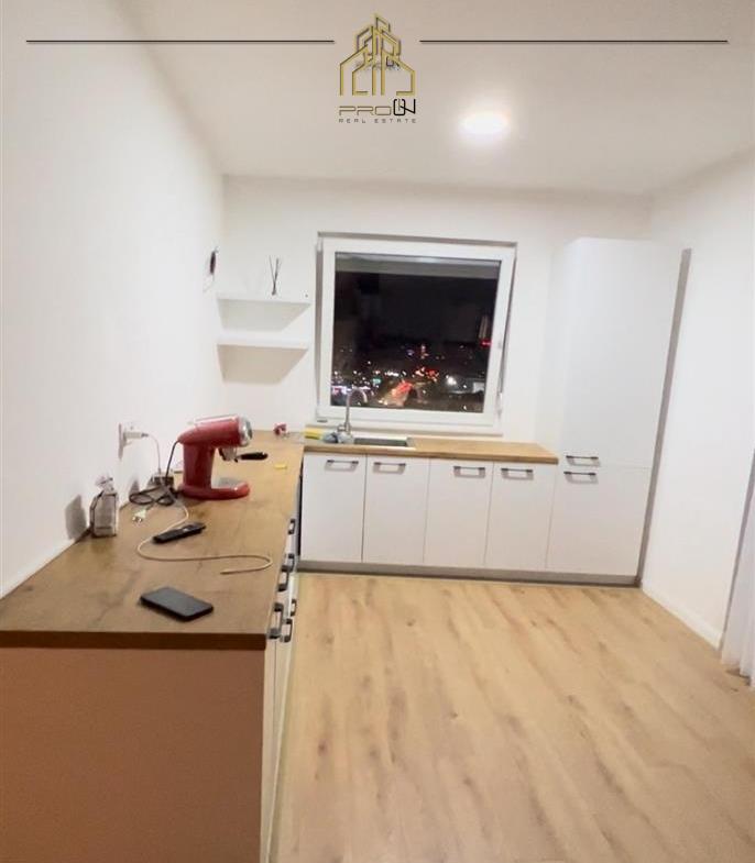 🏙️ Penthouse / Zyre me qira – Veternik 3