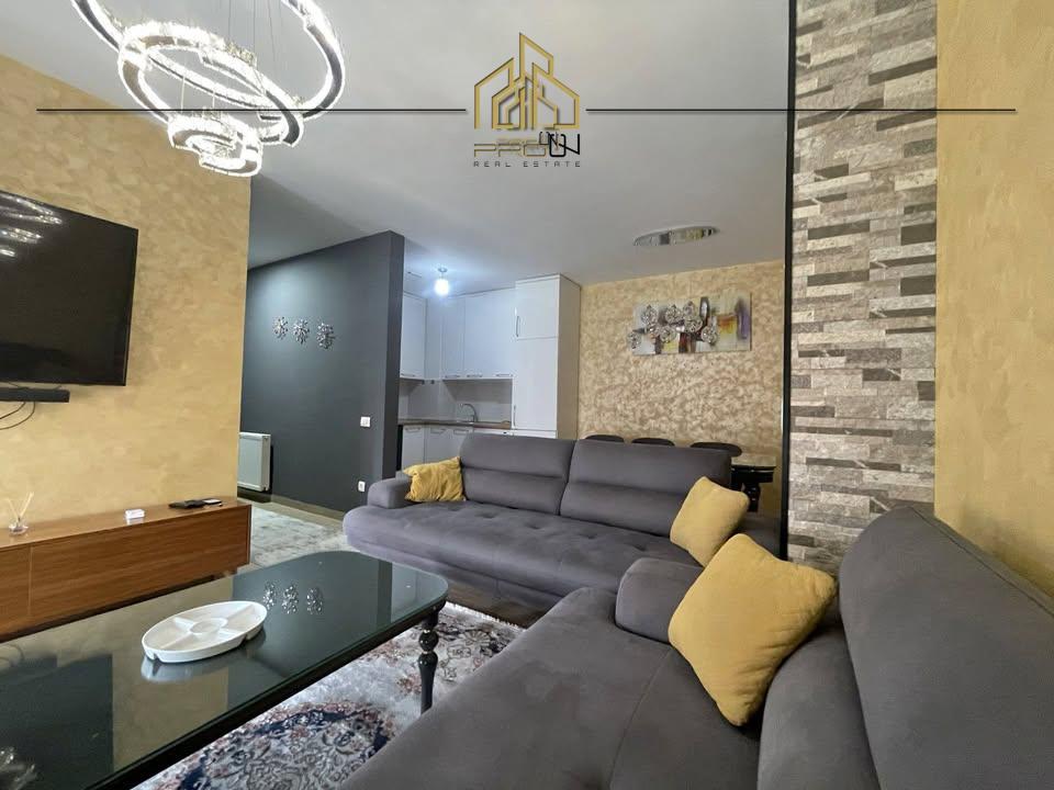 Banesë me qira – Kalabri (Emshir)