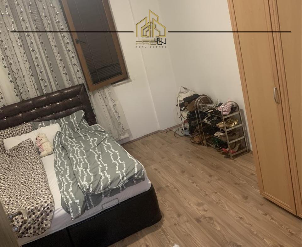 Banesë me qira – 4 Llullat 4