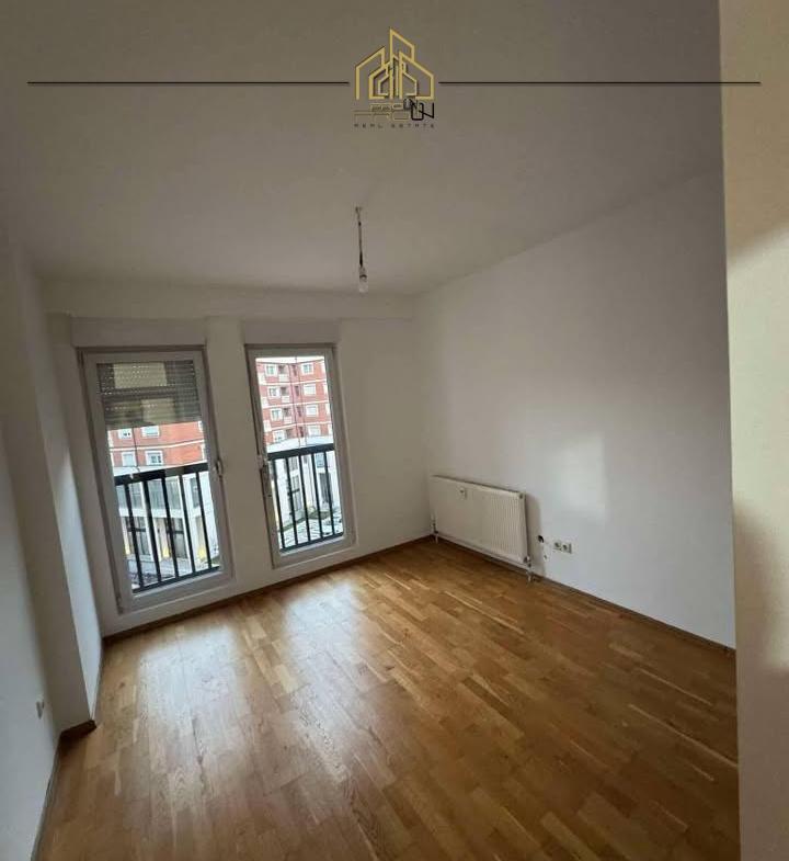 Banesë / Zyre me qira – Rruga B 4