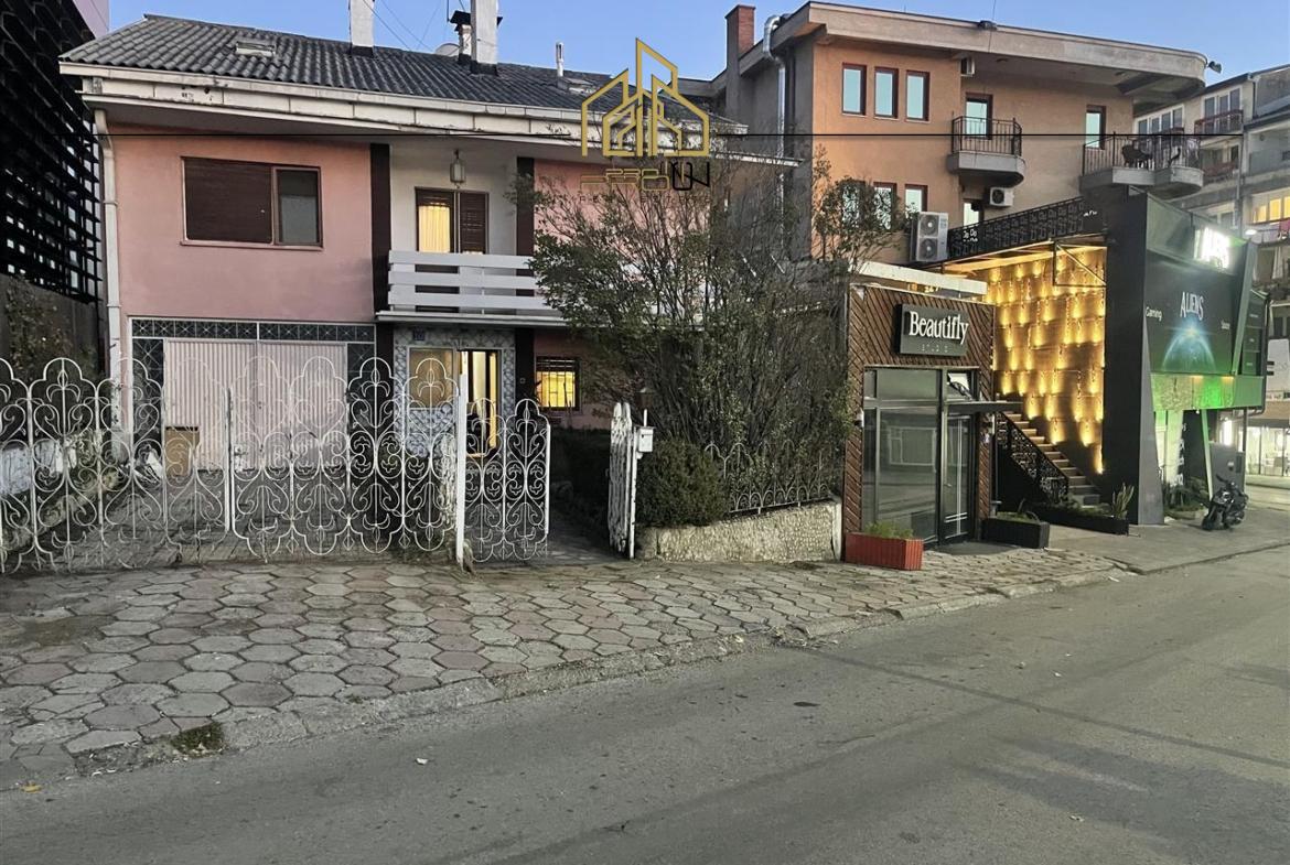 Shtëpi me qira – Ulpianë 2