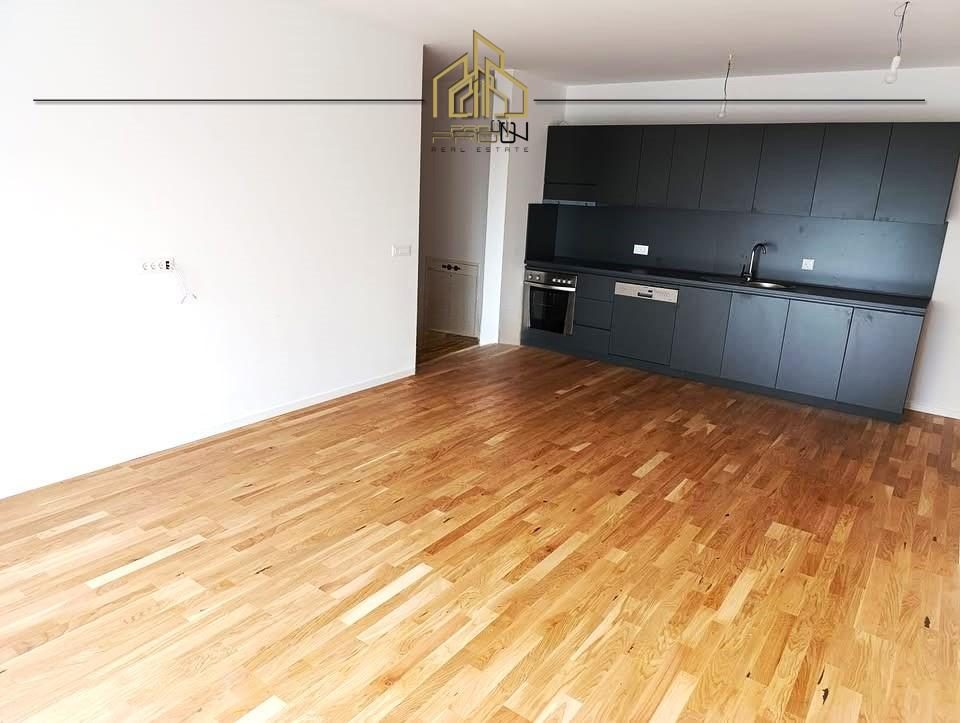 Banesë / Zyre me qira – Rruga B