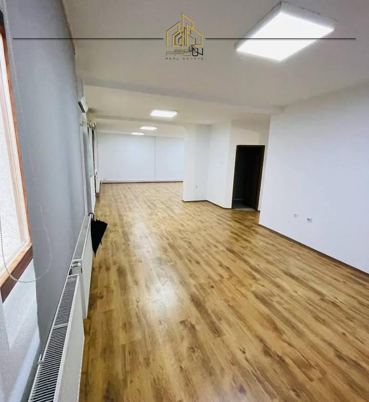 Shtëpi me qira për zyra – Qendër 4