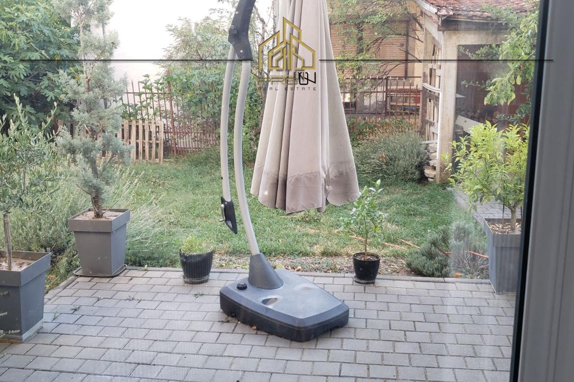 Kat shtëpie me qira – Lagja e Muhaxherëve