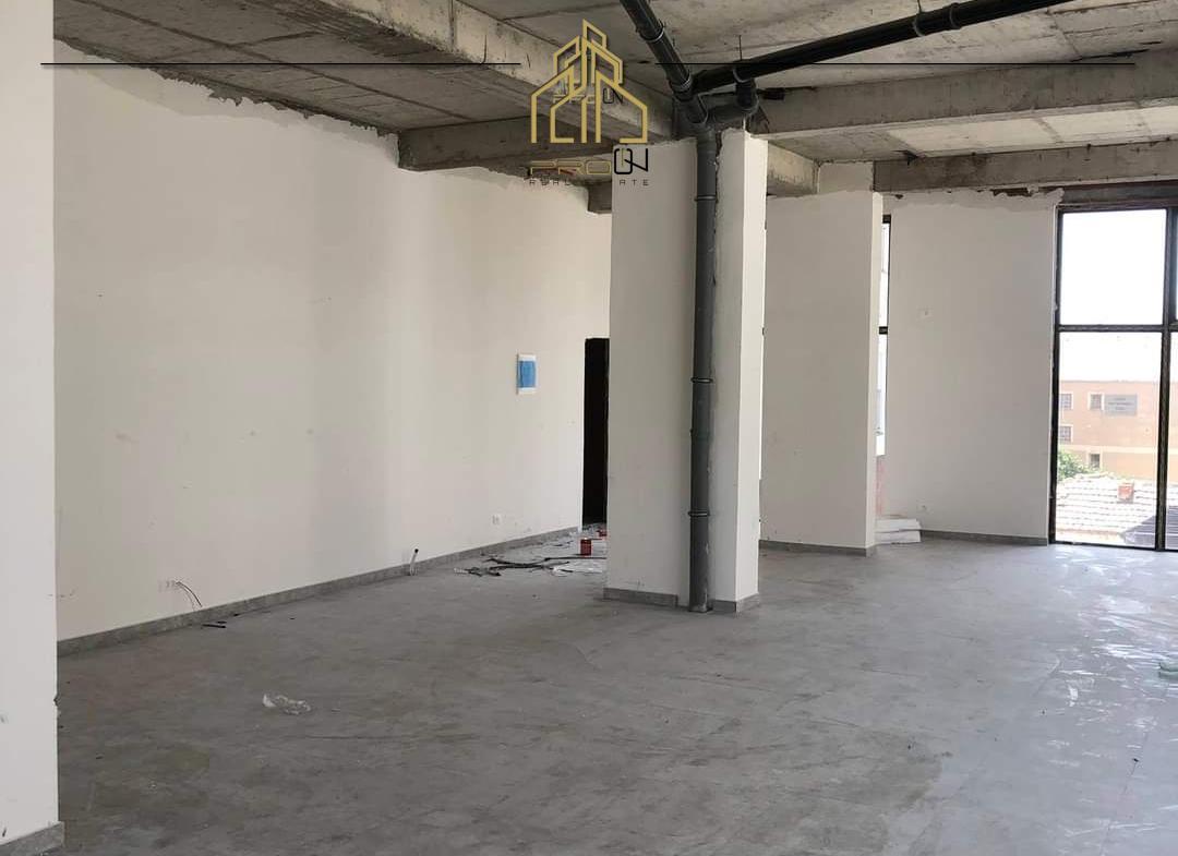 Lokal me qira – Bregu i Diellit