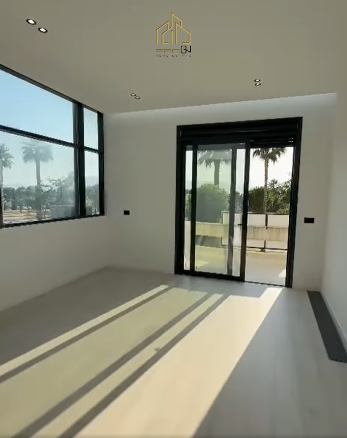 SUPER APARTAMENTE NË SHITJE – VLORË-LUNGOMARE , NË VIJË TË PARË 3