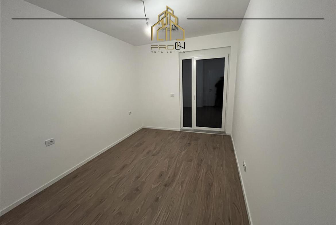 Banesë / Zyre me qira – Prishtina e Re 4