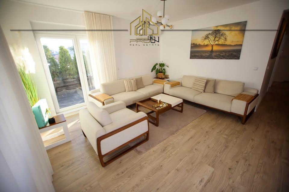 Penthouse në shitje – Mati 1 3